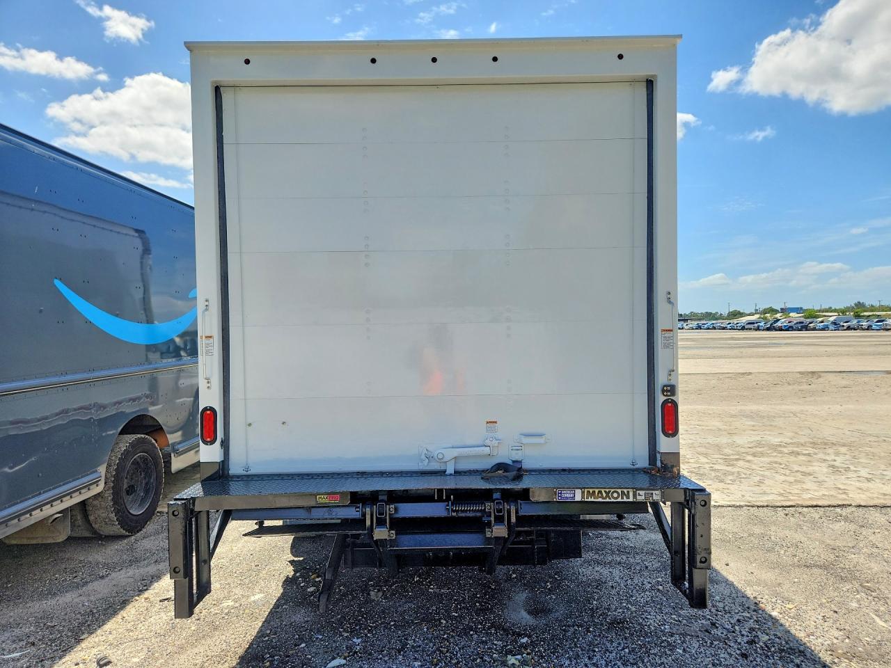 2022 Ford E450 BOX Truck