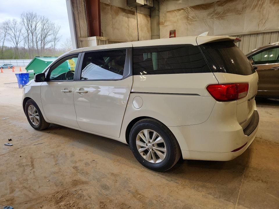 2017 KIA Sedona lx
