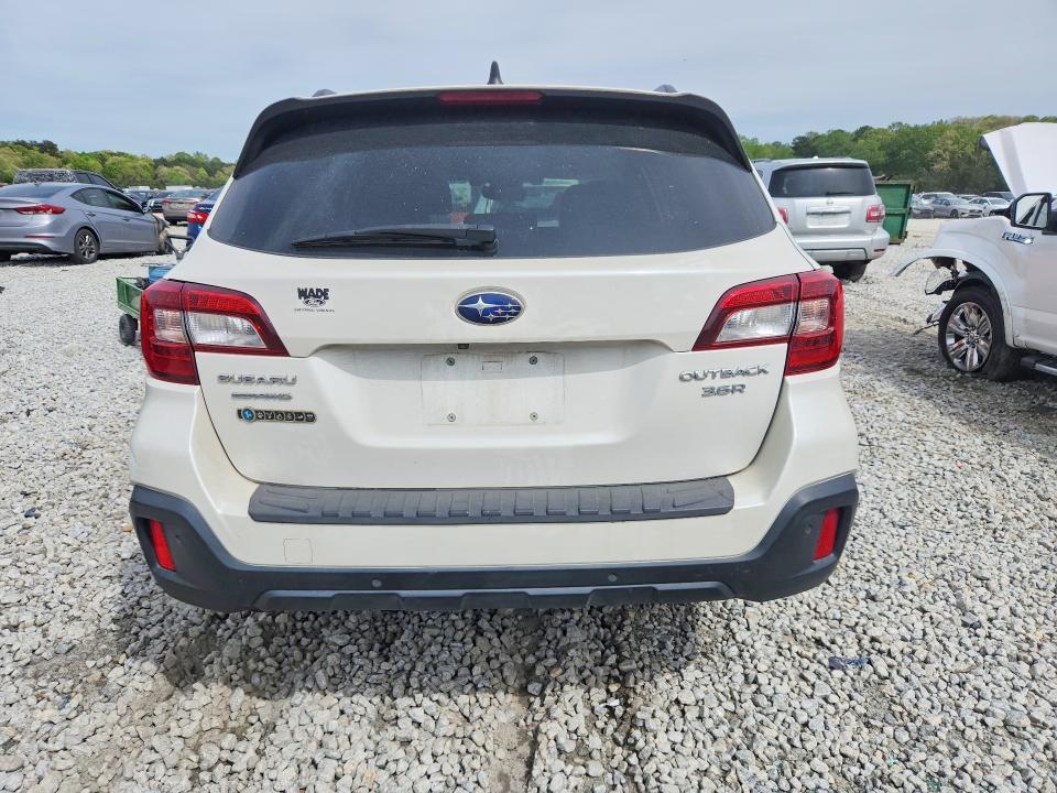 2018 Subaru Outback Touring