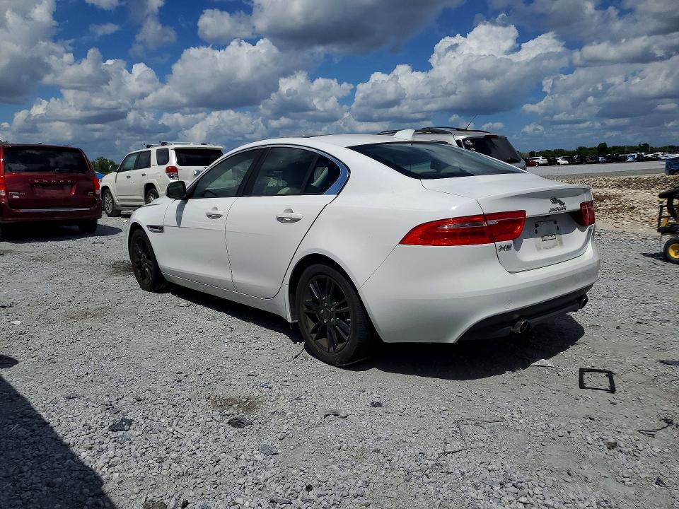 2017 Jaguar Xe Premium