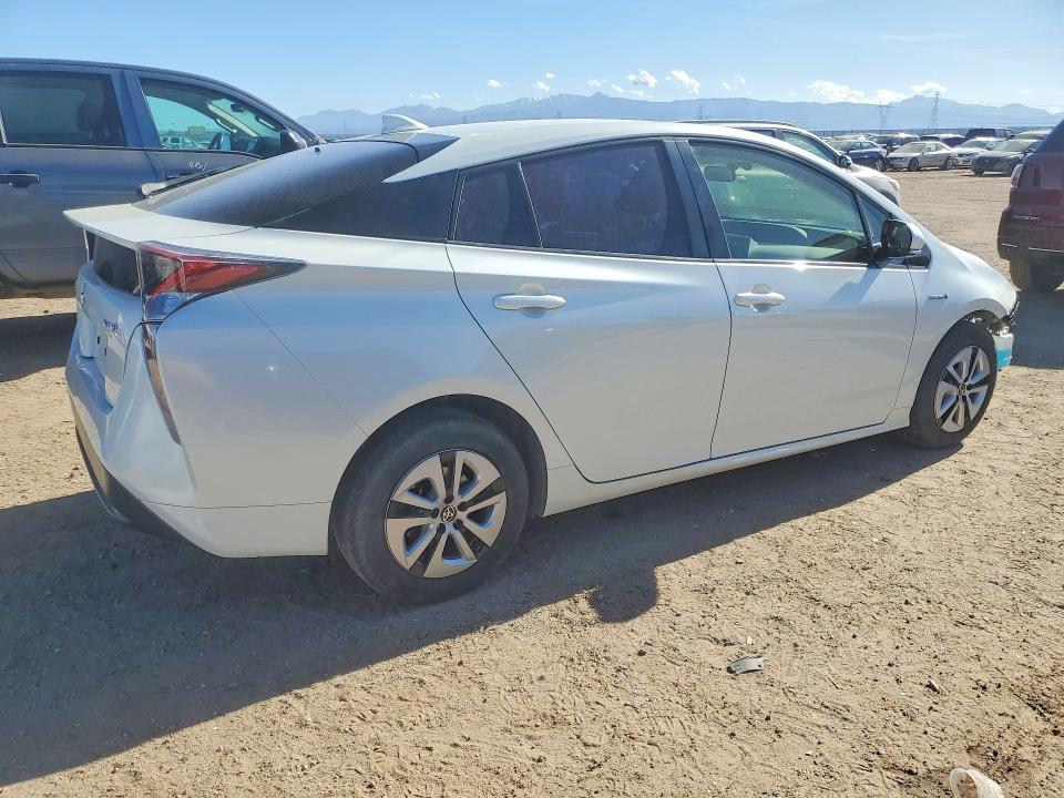 2016 Toyota Prius Three
