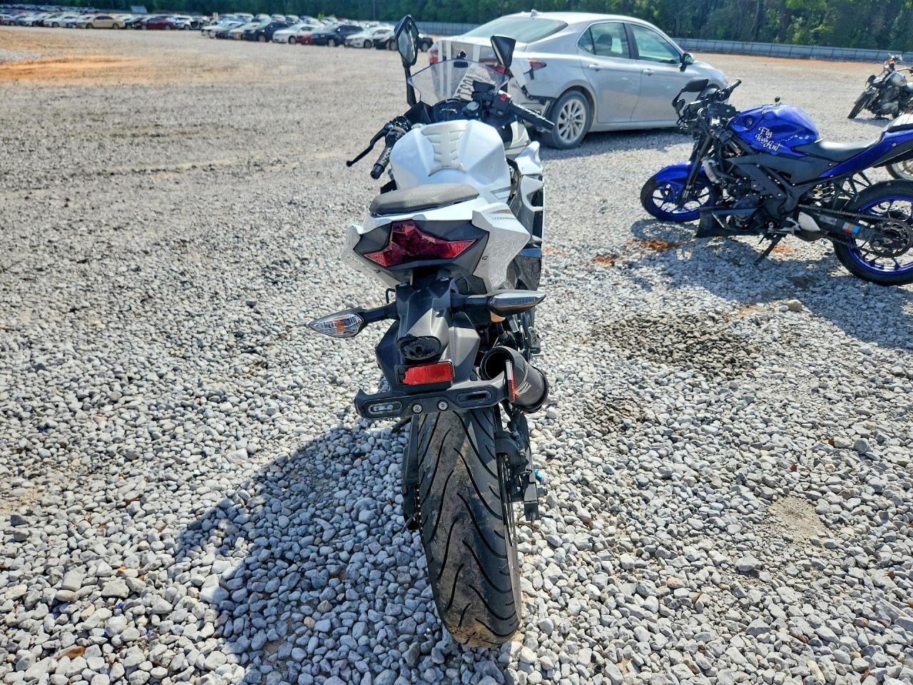 2023 Kawasaki EX400