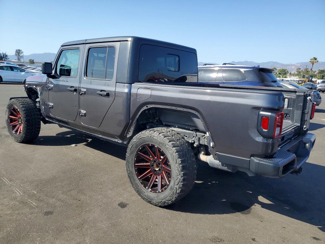 2021 Jeep Gladiator Sport