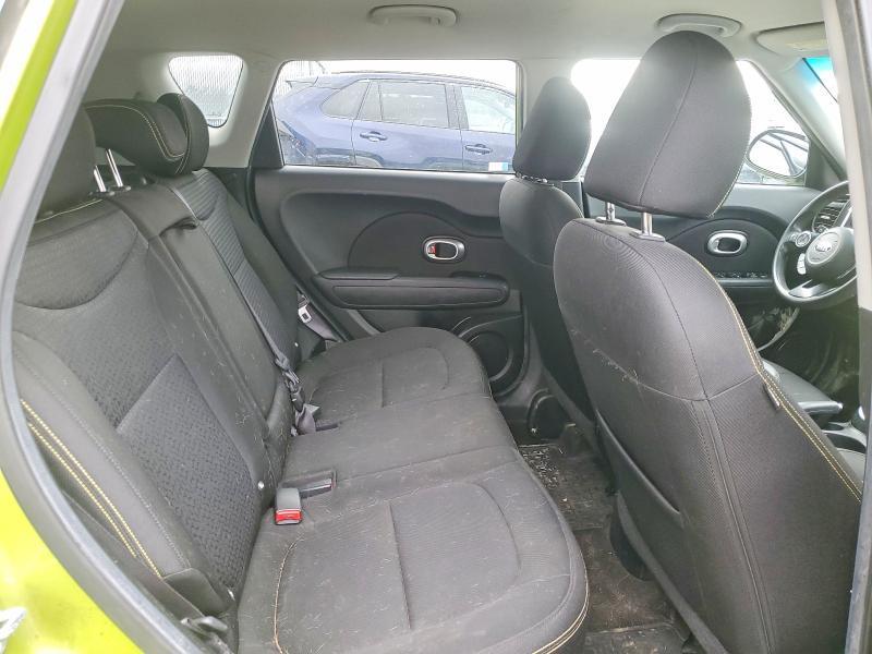 2015 KIA Soul +