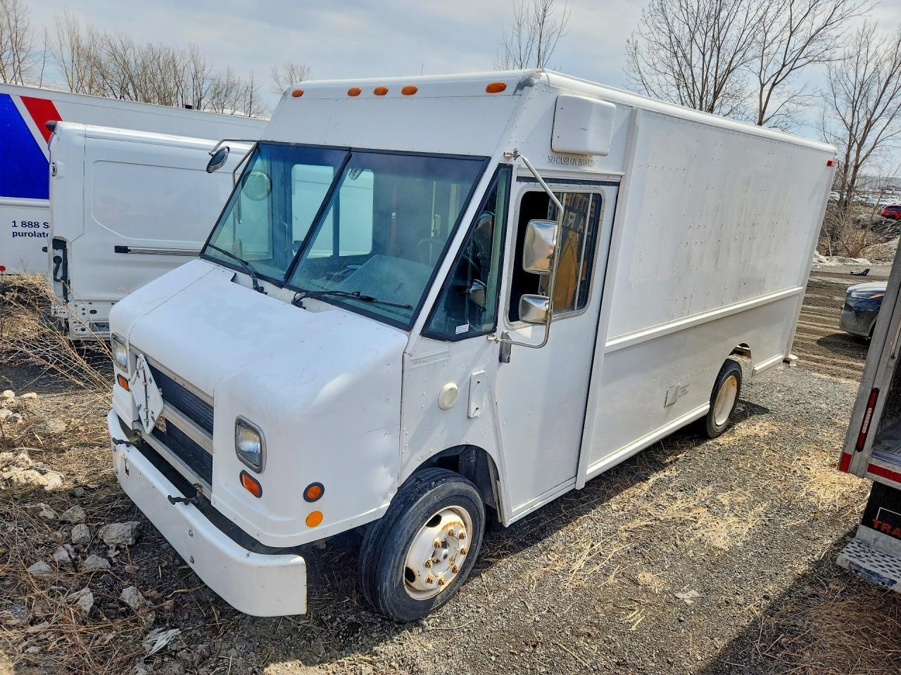 2004 Freightliner Chassis M Line WALK-IN Van