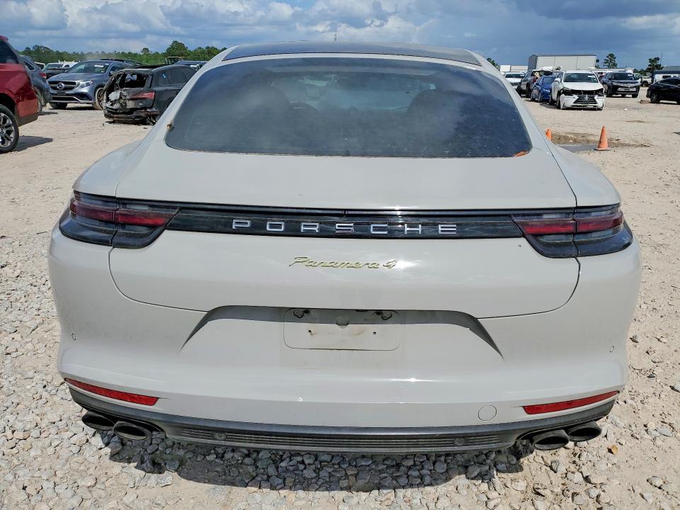 2018 Porsche Panamera 4 E-hybrid