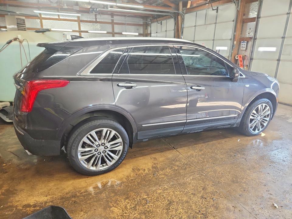 2017 Cadillac XT5 Premium Luxury