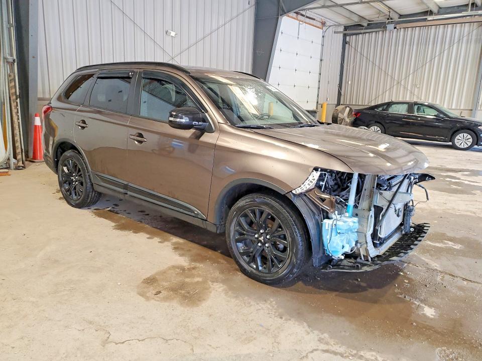 2018 Mitsubishi Outlander se
