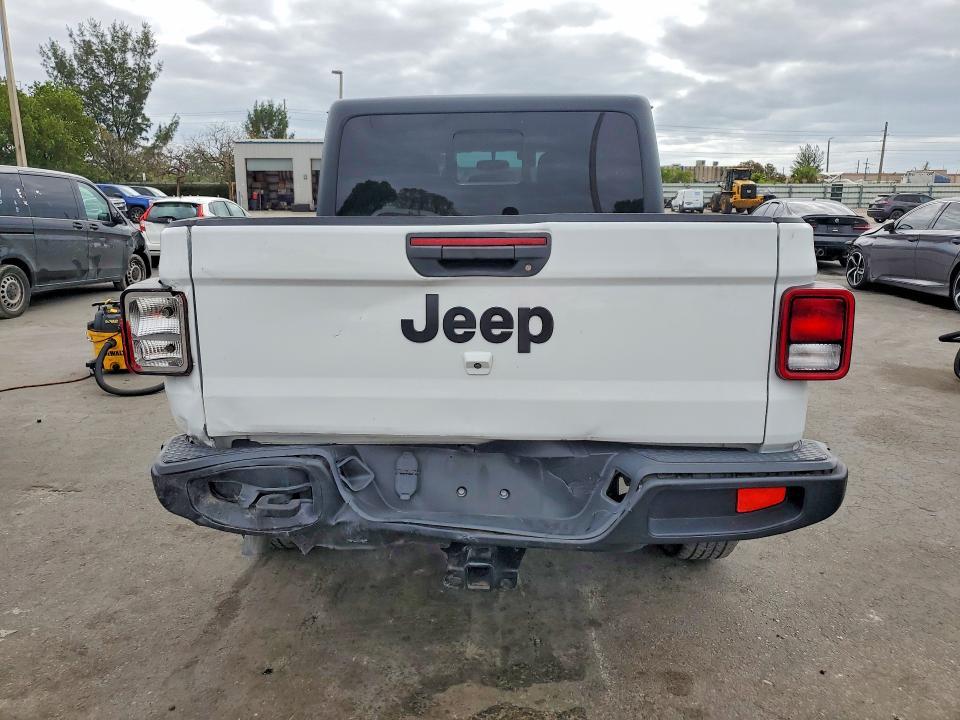 2020 Jeep Gladiator Sport