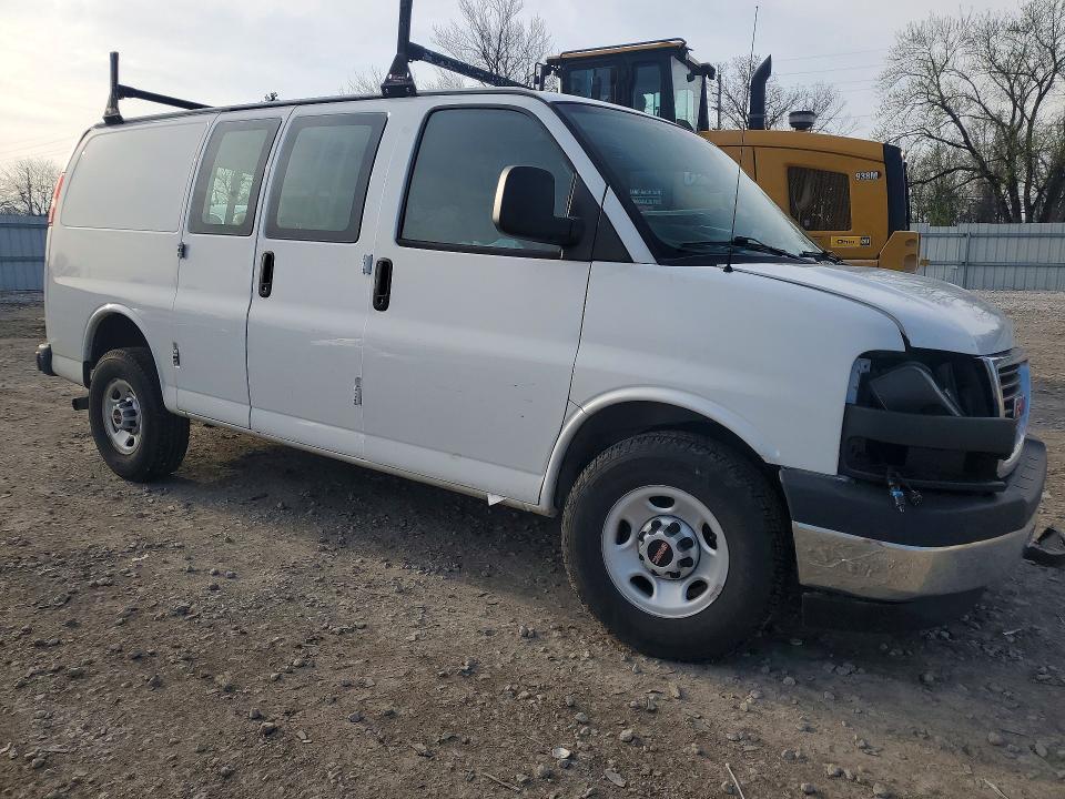 2019 GMC Savana 3500 Cargo Utility / Service van