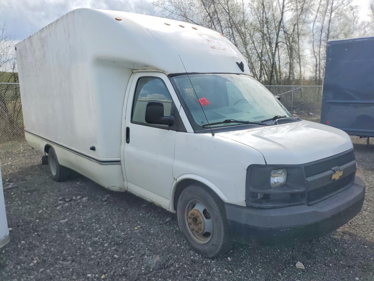 2017 Chev Rolet Express G3500 Delivery Truck