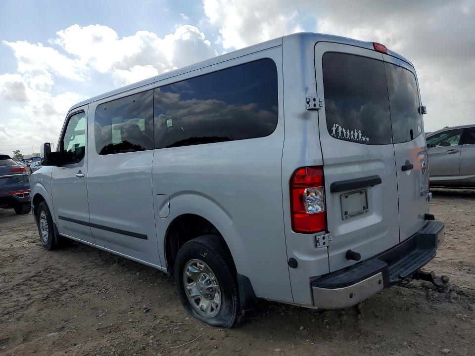 2017 Niss NV 3500 HD S