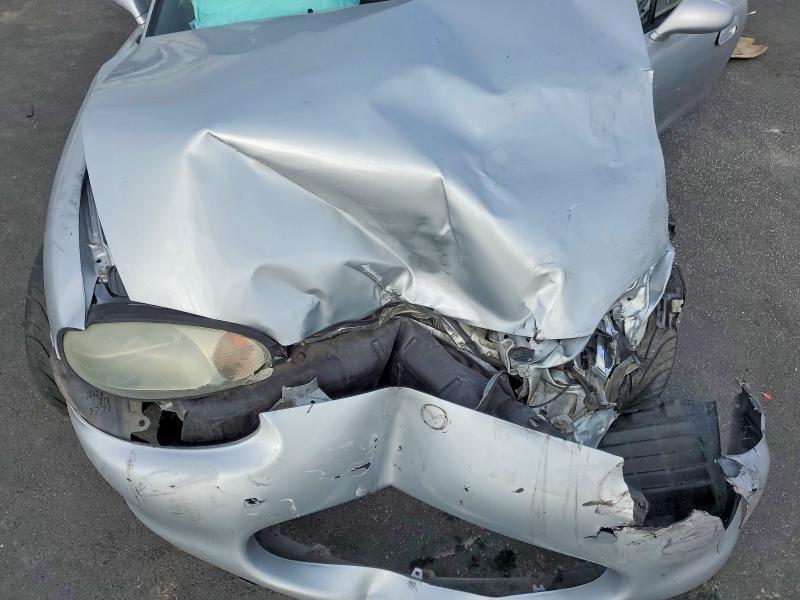 2000 Mazda Mx-5 Miata Base