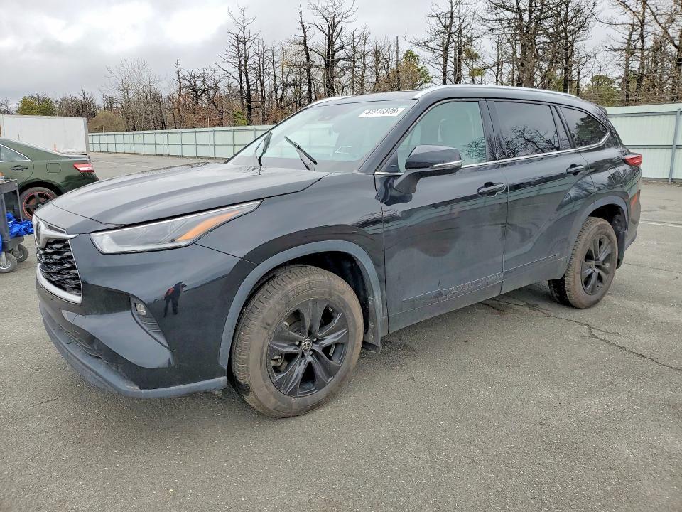 2021 Toyota Highlander xle