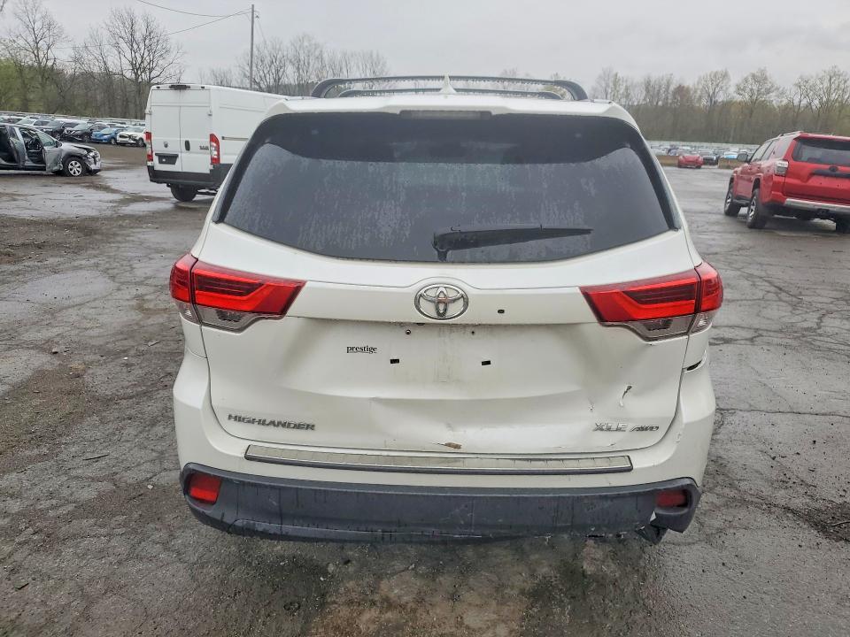 2017 Toyota Highlander xle