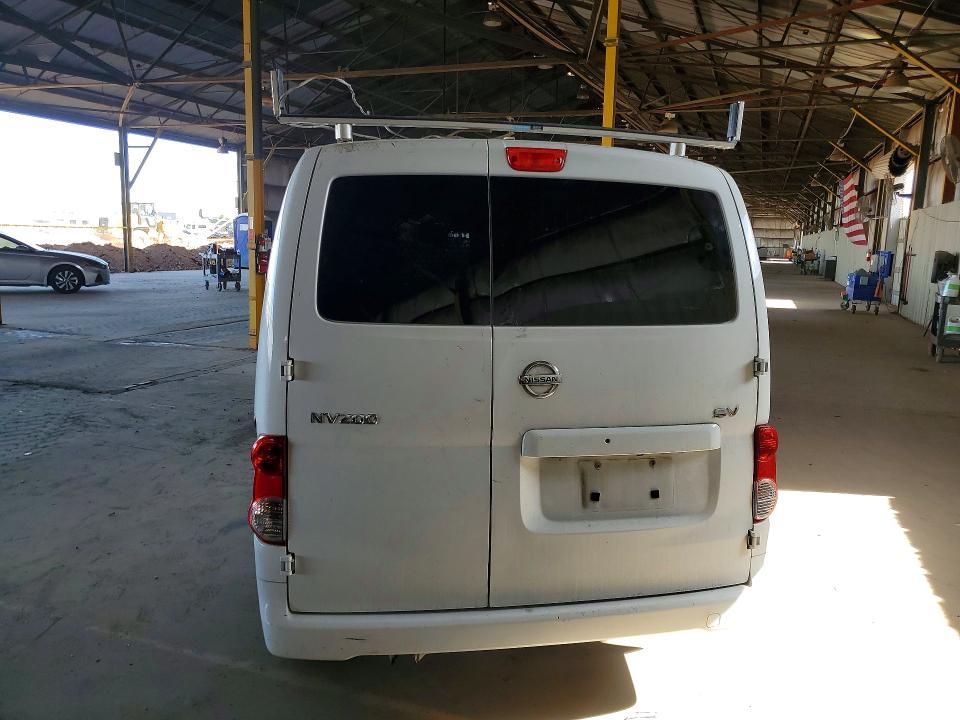 2019 Nissan NV200 SV