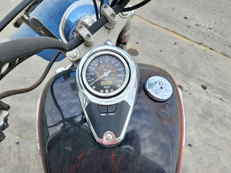 2001 Suzuki VL800