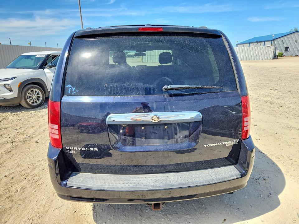 2010 Chrysler Town & Country Touring Plus