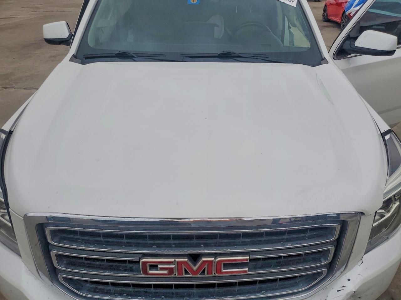 2019 GMC Yukon slt