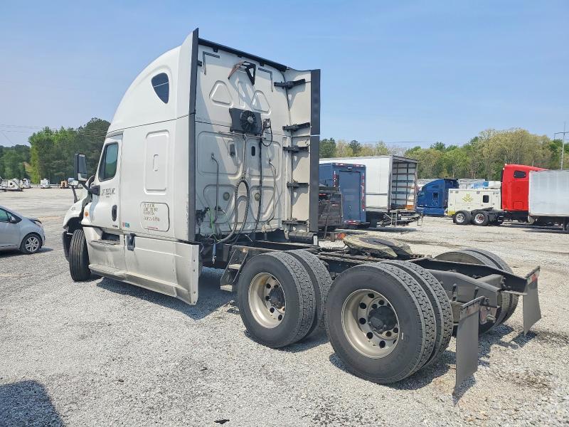 2018 Freightliner Cascadia 125 Semi Truck