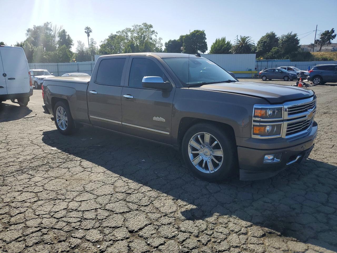 2014 Chevrolet Silverado C1500 High Country