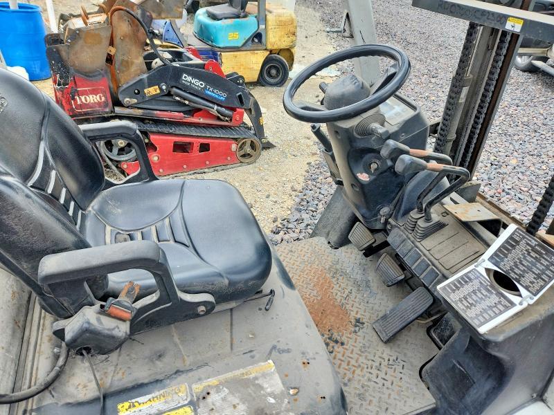 2016 Unicariers 2016 Unicarriers Forklift