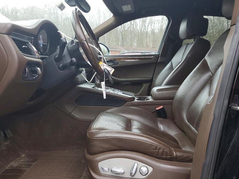 2016 Porsche Macan s