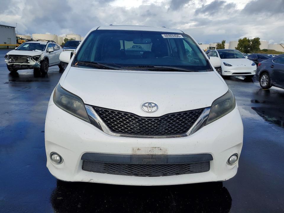 2015 Toyota Sienna se Premium 8-passenger