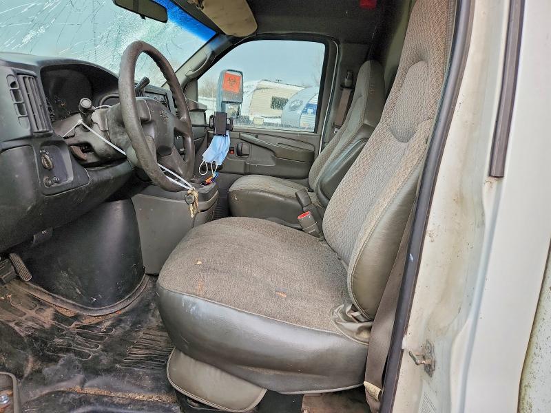 2006 Chev Express Cutaway