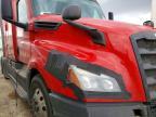 2020 Freigliner Cascadia 126