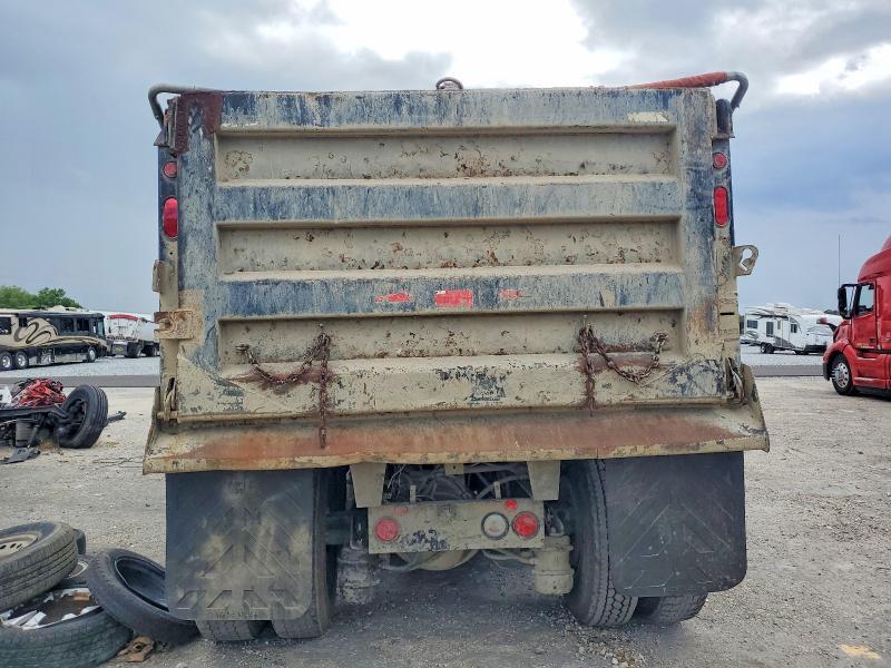 2015 Caterillar 2015 Caterpillar CT660S Dump Truck