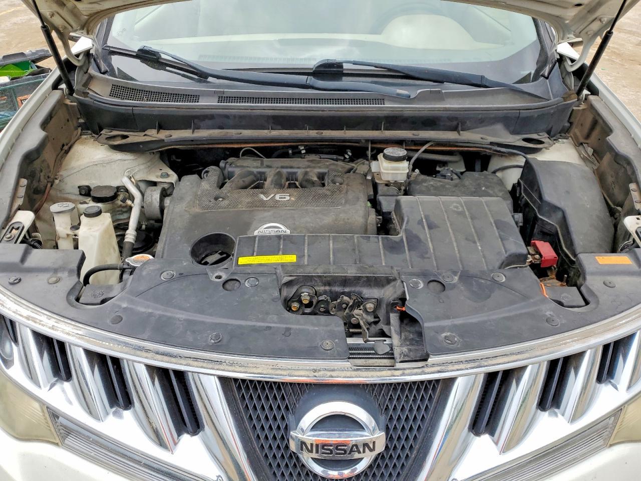 2010 Nissan Murano s