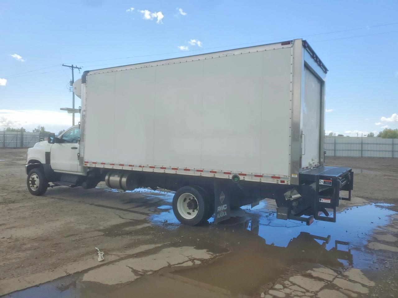 2021 International CV515 Refrigerated BOX Truck