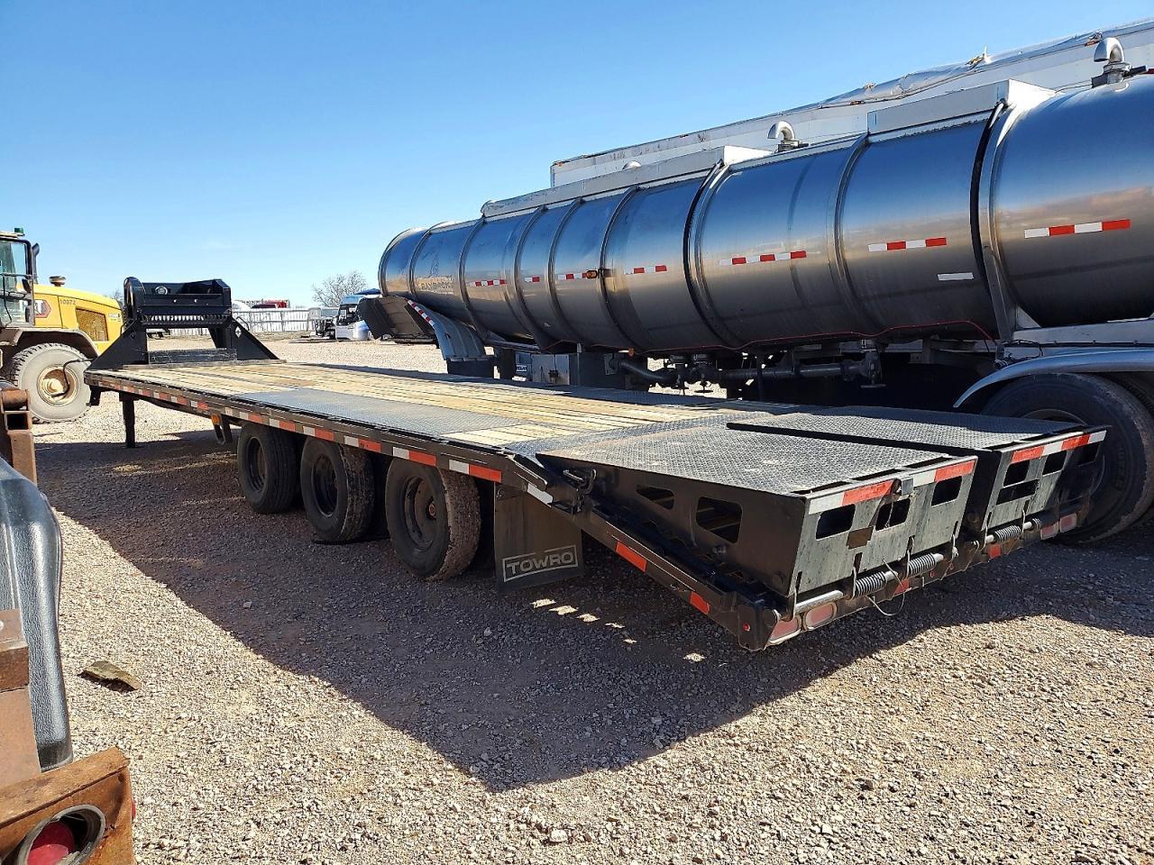 2025 Diamond C 2025 Roadclipper Equipment Trailer