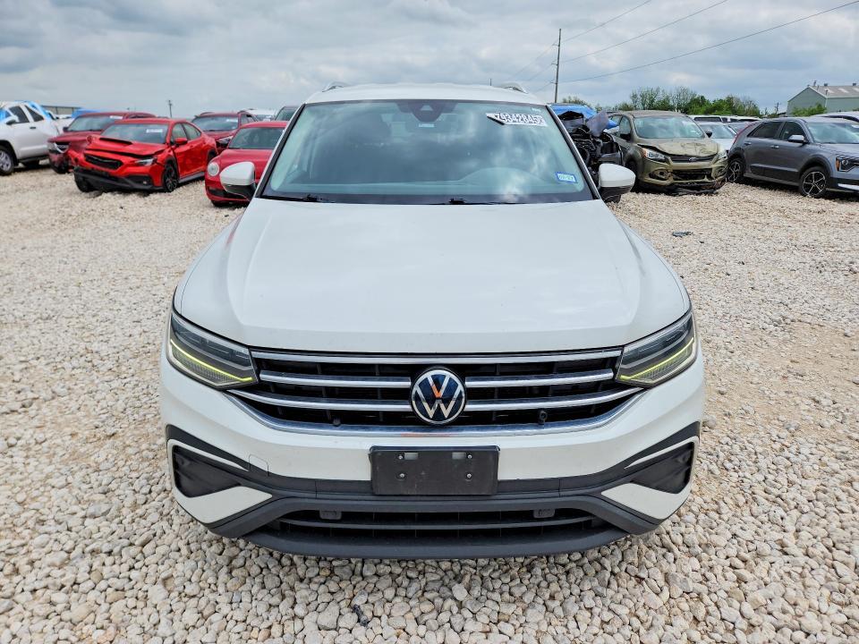 2023 Volkswagen Tiguan se