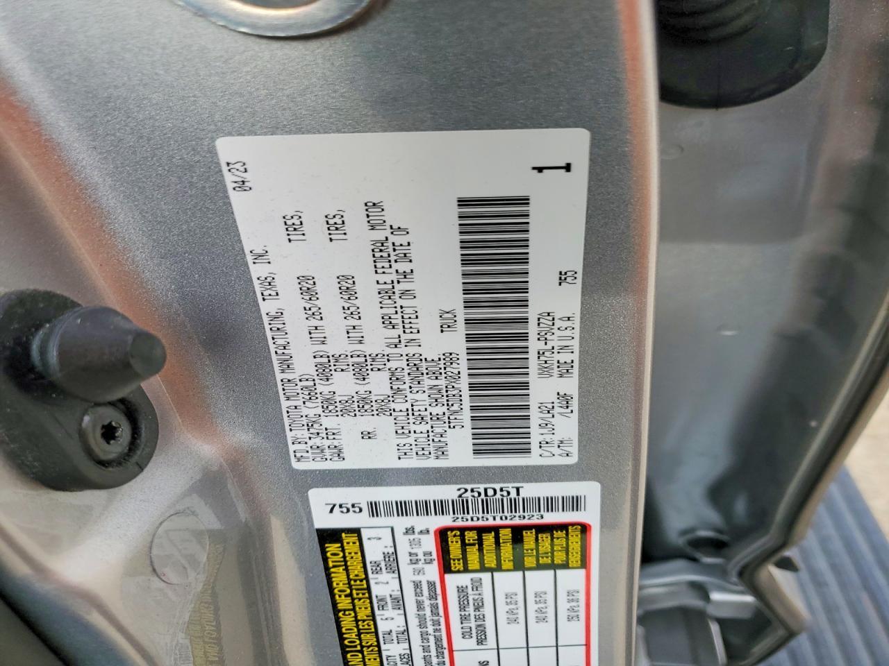 2023 Toyota Tundra Platinum HV