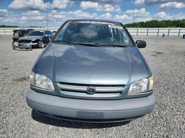 1999 Toyota Sienna ce