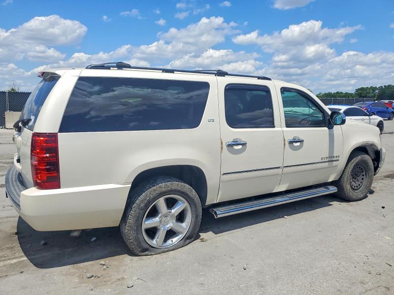 2014 Chev Suburban K1500 LTZ