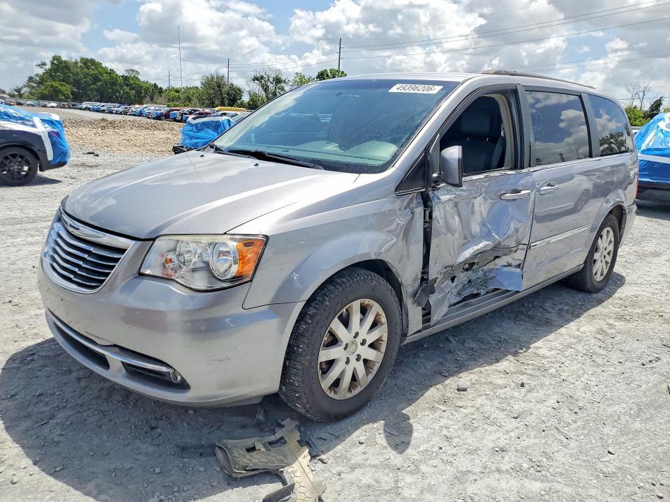 2016 Chrysler Town & Country Touring