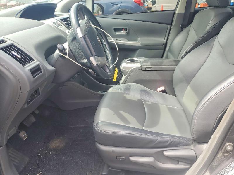 2014 Toyota Prius v Five