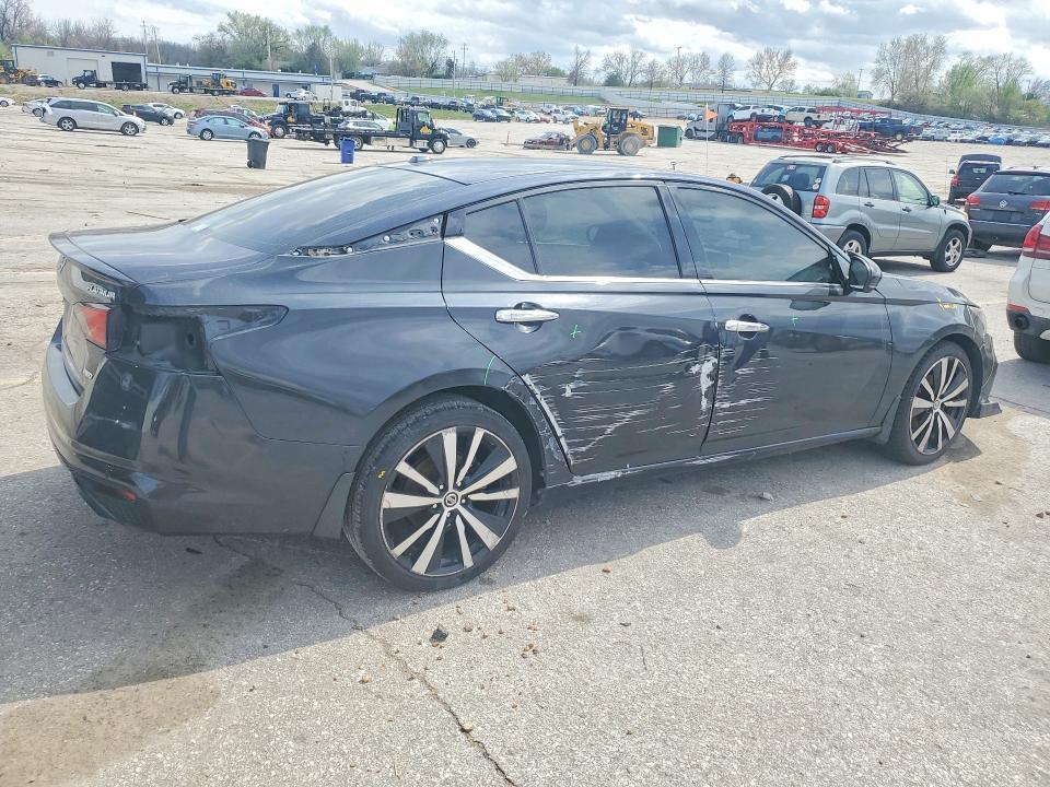2019 Nissan Altima 2.5 Platinum