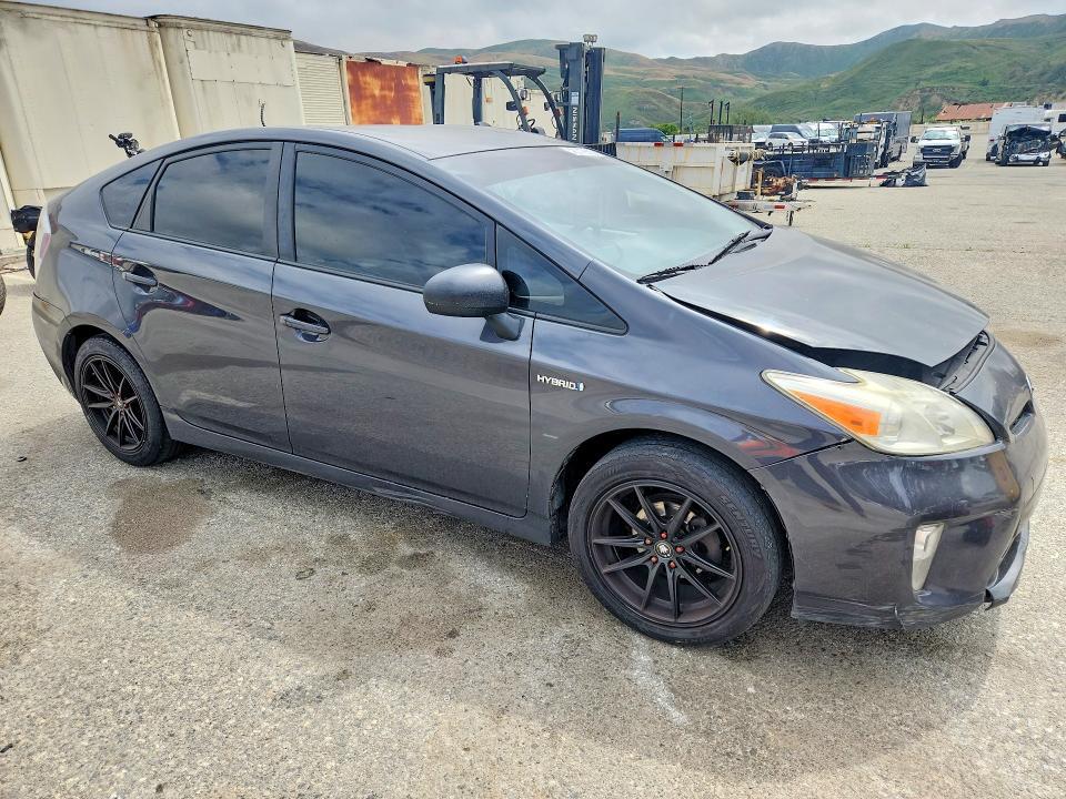 2014 Toyota Prius Three