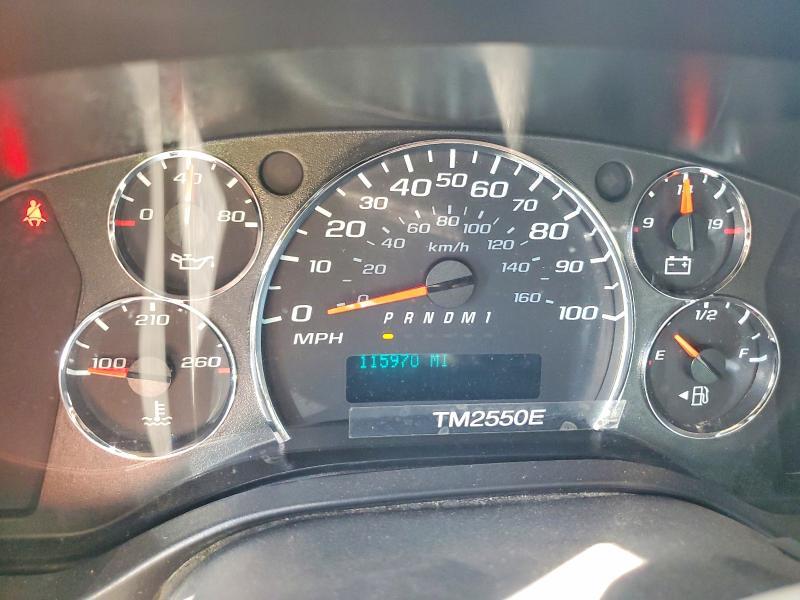 2013 GMC Savana box Truck