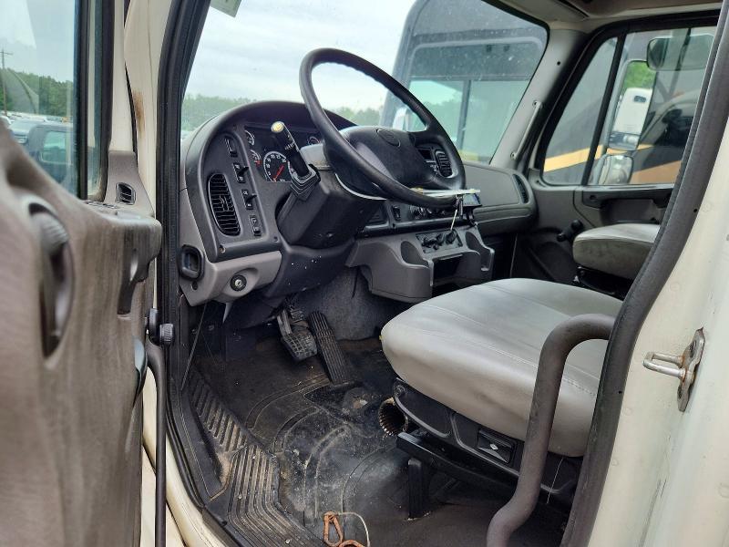 2019 Freigliner 2019 Freightliner Business Class M2 Refrigerated B