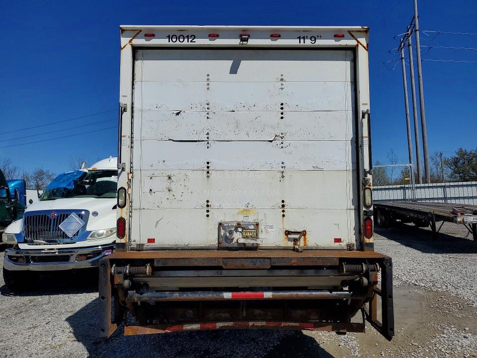2011 Hino 258/268 BOX Truck