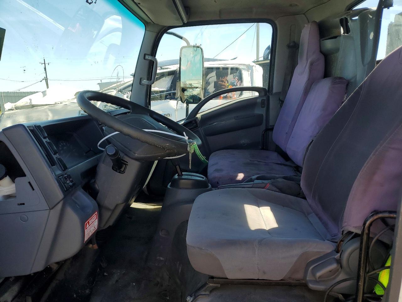 2017 Isuzu NPR HD