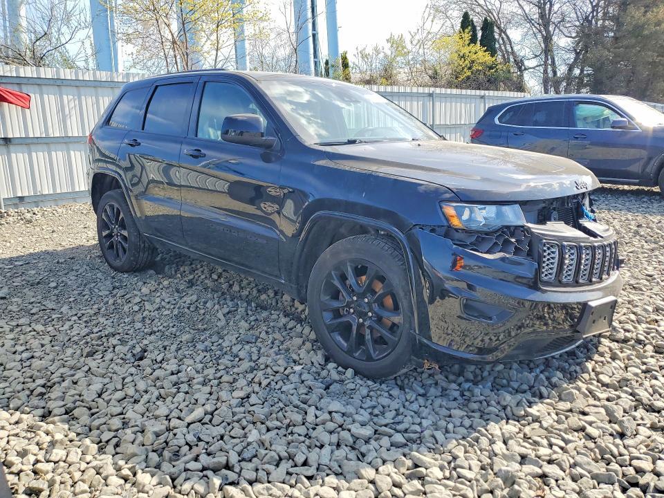 2020 Jeep Grand Cherokee Laredo