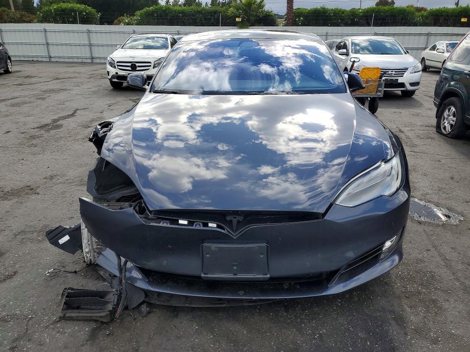 2017 Tesla Model s 70D