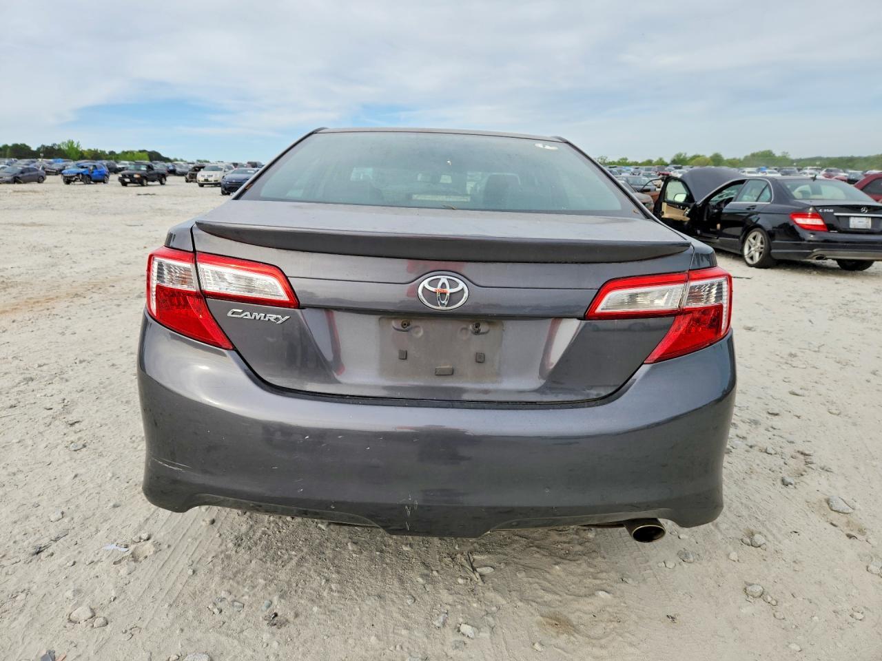 2012 Toyota Camry se