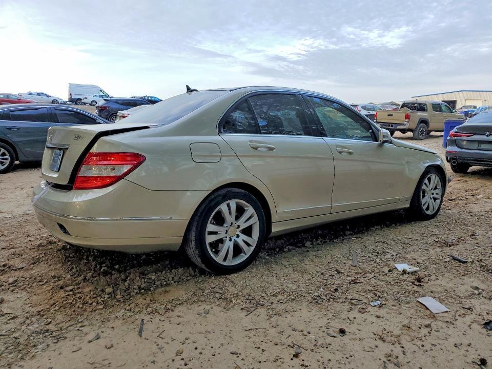 2011 Mercedes-Benz C300